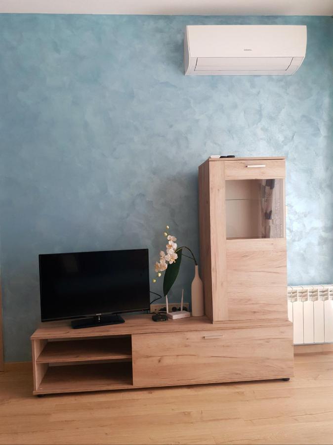 Bright And Newly Refurbished Apartment Near Center Sofia Esterno foto
